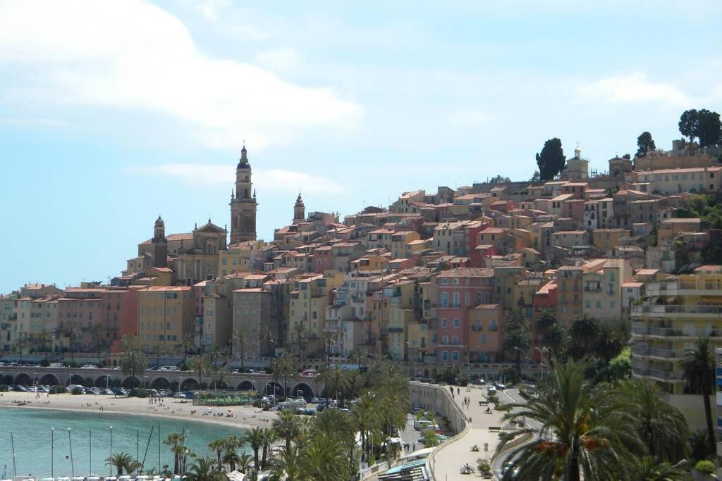 App Le Rocazur Avec Piscine Et Parking En Bord De Mer A 500M Du Centre Ville Menton Exterior foto